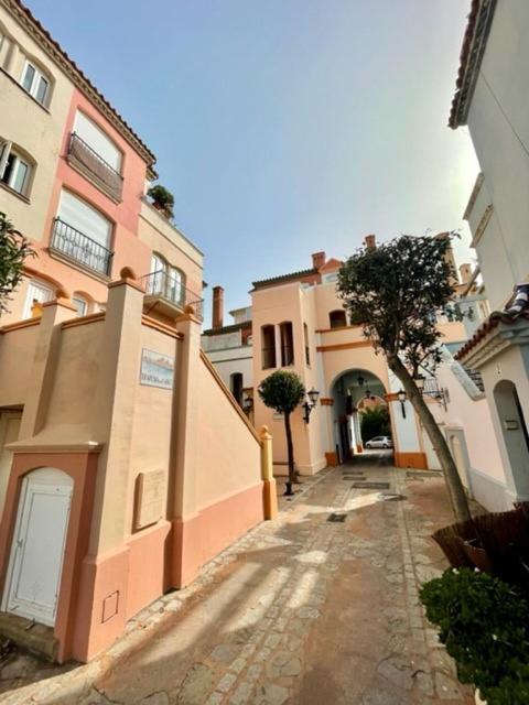 Gatu Sherry, Junto Puerto Deportivo Y Playa " Preferente Mayores De 25 Anos Y Familias " El Puerto de Santa María Esterno foto